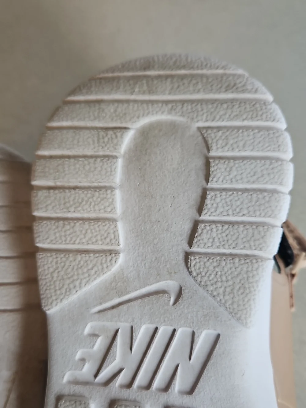 Nike Women's Tanjun Sandals